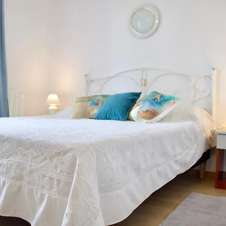Art Depandansa Guest house